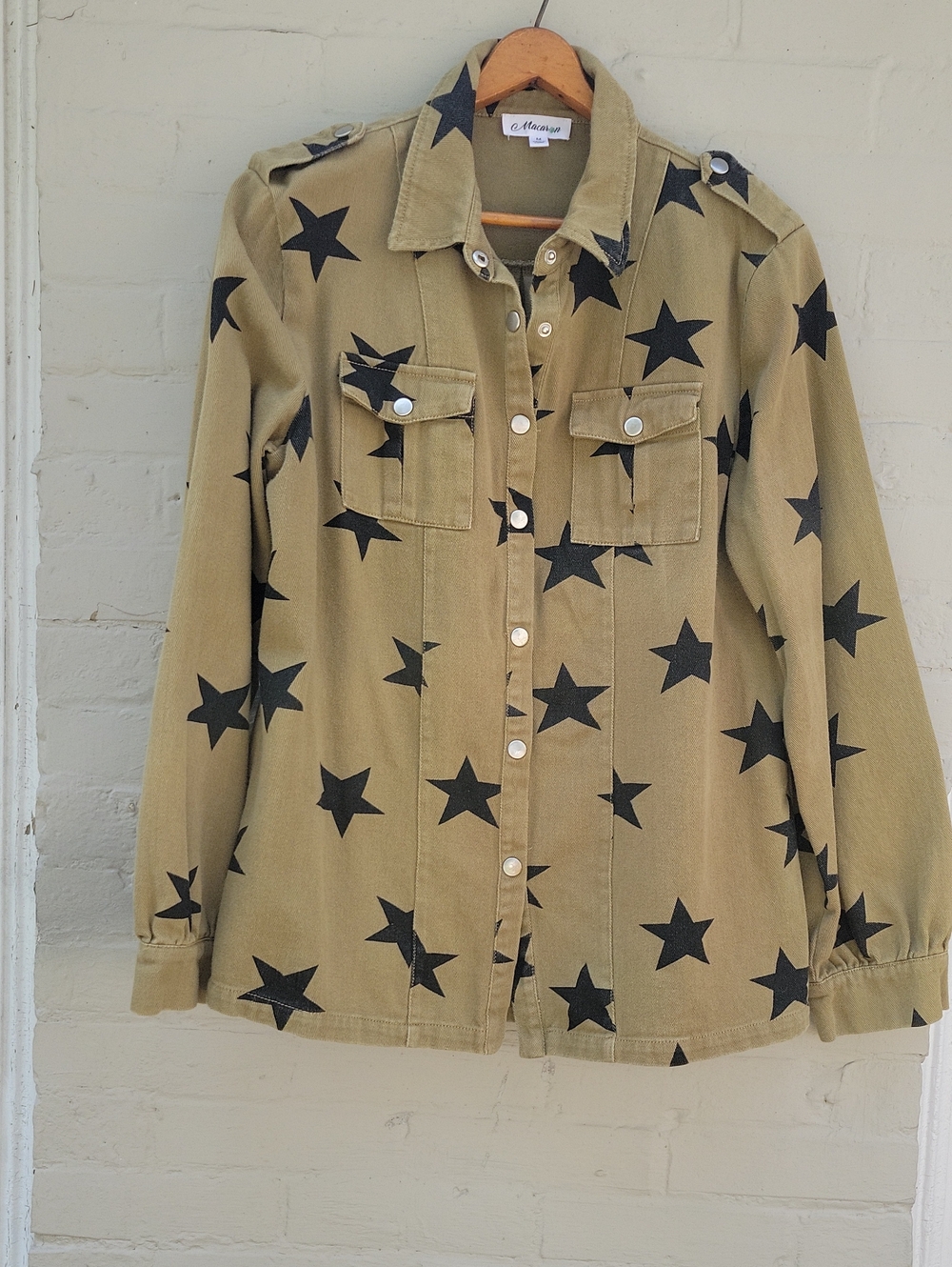 MACARON Olive Green Jacket with Black Star Print Sz Womens Sz Med Snap Front